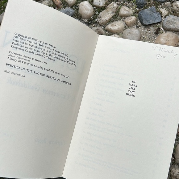 Vintage “London: Places & Pleasures" An Uncommon Guidebook Travel Book 1971 - Picture 5 of 8